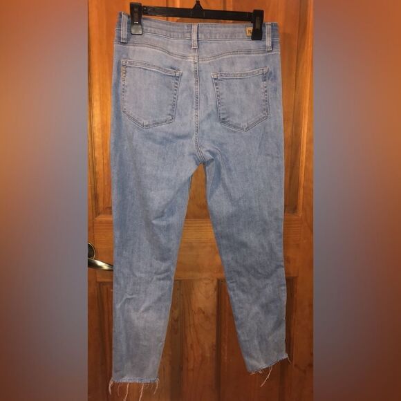135. Paige hoxton crop jeans size 29 - Picture 3 of 3